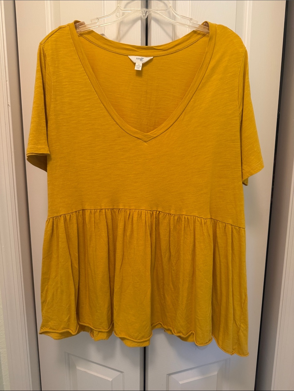 Terra & Sky Mustard V-Neck Peplum Tunic